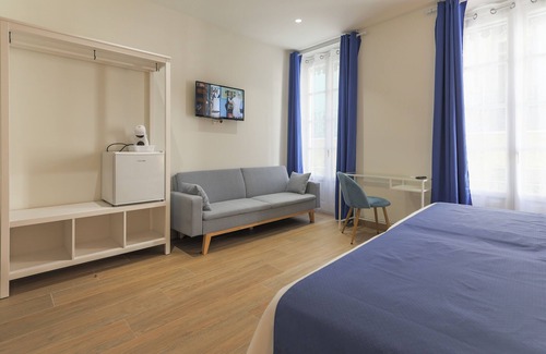 Alicante City Centre House | Dorinda Rooms