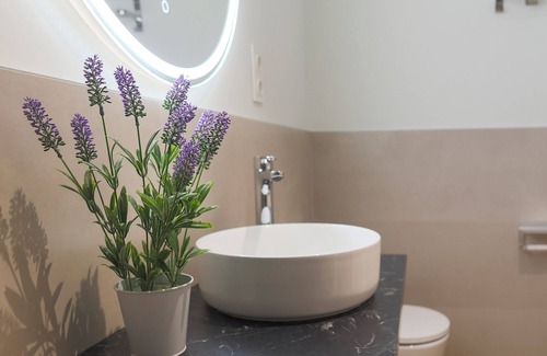 Alicante City Centre House | Dorinda Rooms