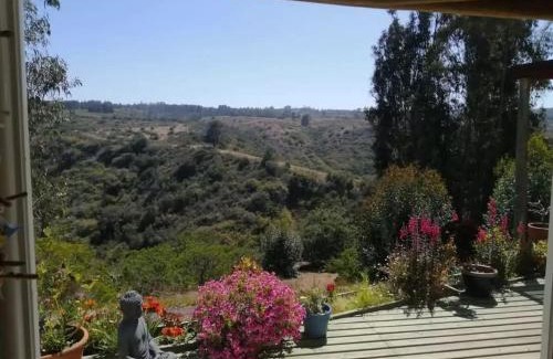 Algarrobo House | Dormitorio con baño privado en parcela con piscina