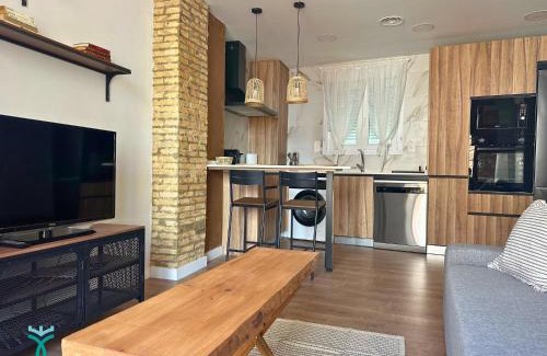 Zaragoza Old Town Apartment | Dos Torres Refugio