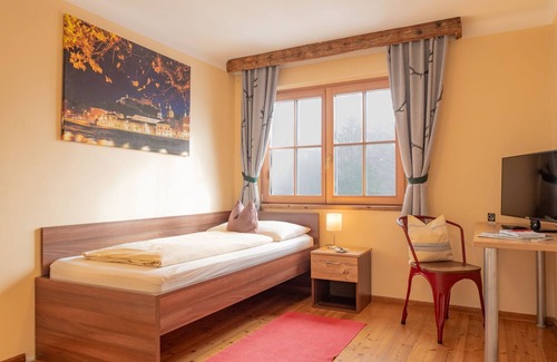 St. Gilgen House | Double room 4 - Landgasthof Batzenhäusl
