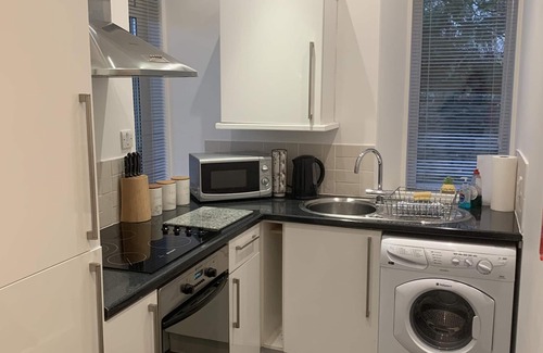 Central Aberdeen Apartment | Double room-Executive-Private Bathroom-Apartment