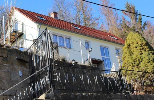 Pirna Apartment | Double room "Gritta" - Märcz Fortress