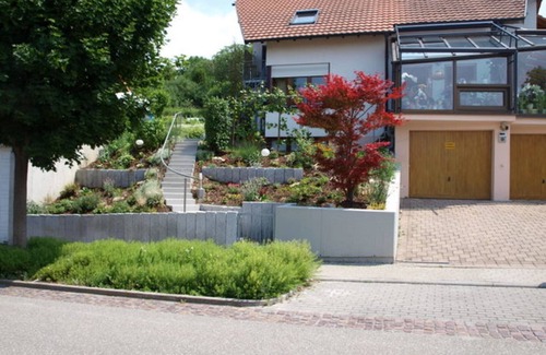 Herbolzheim Apartment | Double room No. 2, 12m², shared bathroom - Bea's guest room