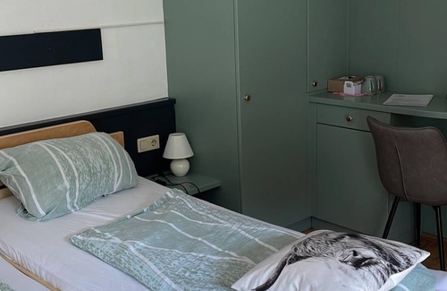 Stall Bed & Breakfast | Double room, shower, WC, mountain side - Mölltaler Appartements