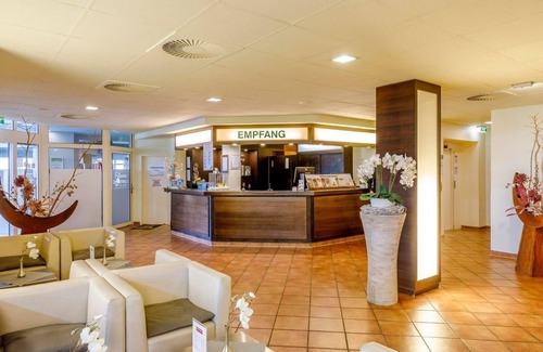 Radeberg House | Double room, shower, WC - Hotel Sportwelt Radeberg