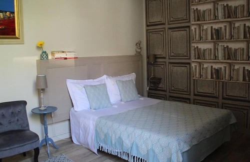 Saintes Bed & Breakfast | Double room-Standard-Wet room-Terrace-1er étage