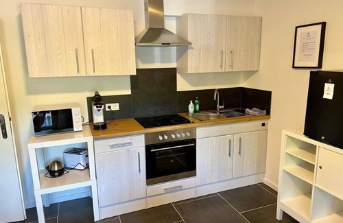 Bosen Apartment | Double room with shared kitchen - JUNIPRO Apartments & Rooms