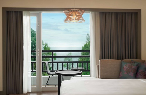 Lumut Resort | DoubleTree by Hilton Damai Laut Resort