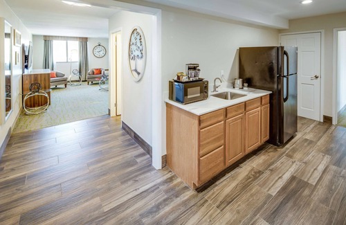 Huntington Hotel | DoubleTree by Hilton Huntington