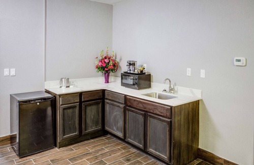 Huntington Hotel | DoubleTree by Hilton Huntington