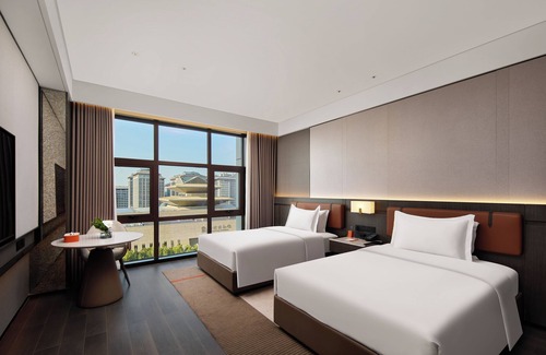 Longting District Hotel | Doubletree By Hilton Kaifeng