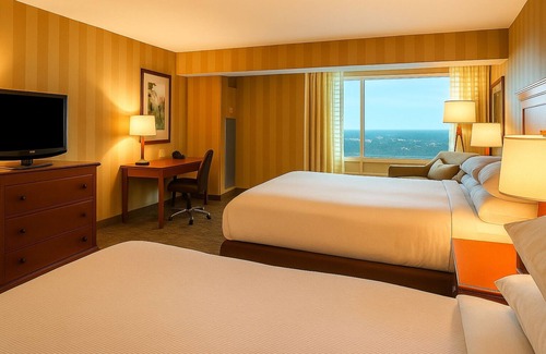Fallsview Resort | DoubleTree Fallsview Resort & Spa by Hilton Niagara Falls