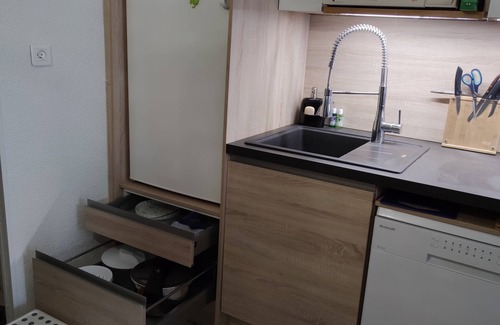 Embrun Apartment | "Douce escale embrunaise" 4 pers - central, in the greenery, close to everything!