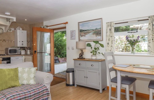 Ash Mill Cottage | DOVE COTTAGE, pet friendly, character holiday cottage in South Molton