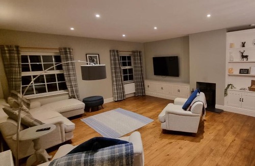 Hartington House | Dove View Hartington: luxury 3 bed cottage