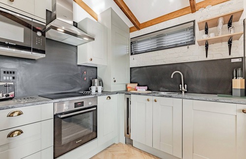 Newton Grange Ski Chalet | Dovedale Premier Lodge