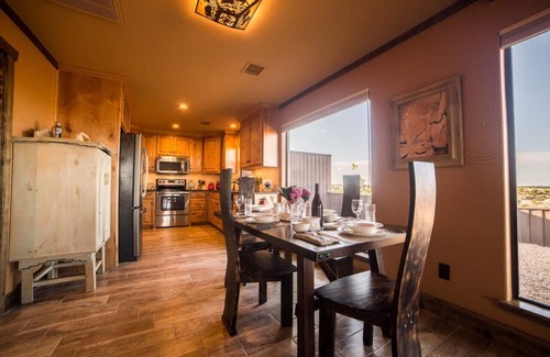 Canyon Cabin | Doves Rest Cabins - Comanche, on the West Rim