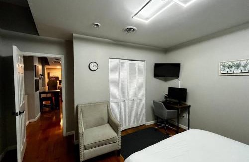 Downtown Albany Apartment | Downtown Albany 1 Bed + Workstation @ Maiden Lane