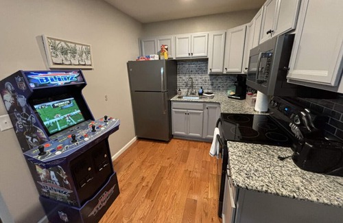 Downtown Albany Apartment | Downtown Albany 2 Bedroom + Workstation @ The Mark