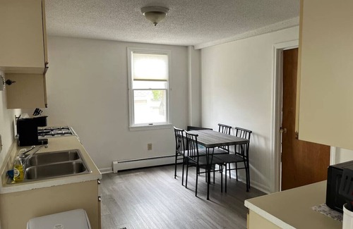 Amesbury Apartment | Downtown Amesbury! 15 Mins to Beach