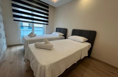 Kocasinan Apartment | Downtown Antalya XL Family Stay
