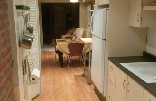 Cabbagetown Apartment | Downtown Apartment in Historic Cabbagetown