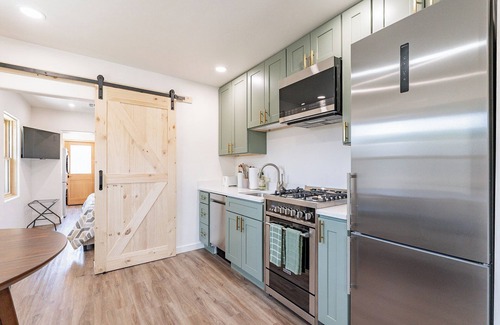 Barrio Viejo House | Downtown Bungalow - A - EV Charger