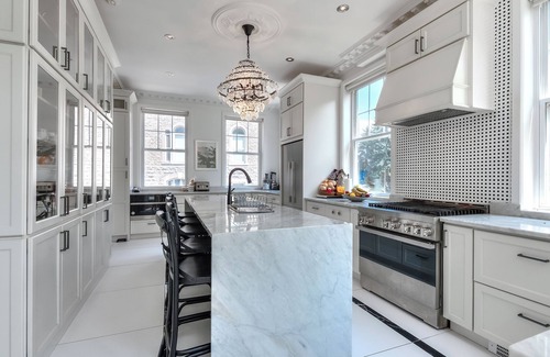 Latin Quarter House | Downtown Central Luxurious Mansion 7 Bedrooms 9000 sqft