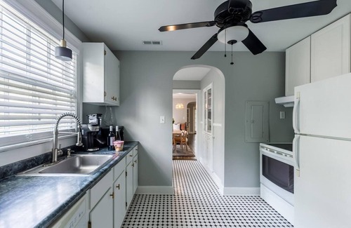Charleston House | Downtown Charleston abode w/bikes, 4 Beds