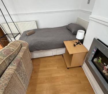 Birmingham City Centre House | Downtown Delight