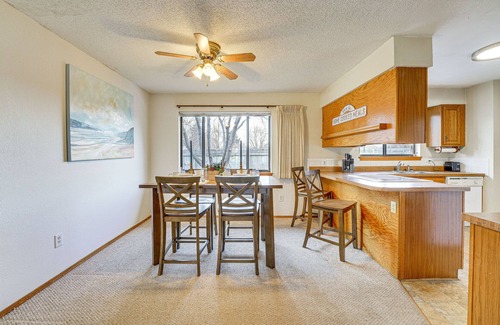 Delta Condo | Downtown Delta Condo ~ 34 Mi to Black Canyon!