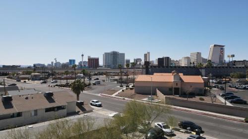 Downtown Las Vegas Apartment | Downtown, downtown Las Vegas