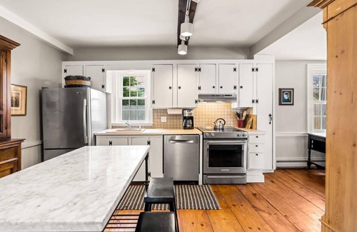 Newburyport Condo | Downtown Historic and Elegant Condo Parking