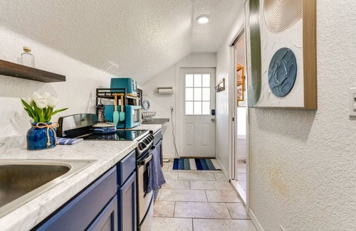 Northwest Orlando House | Downtown Orlando & Winter Park | Near Stadiums