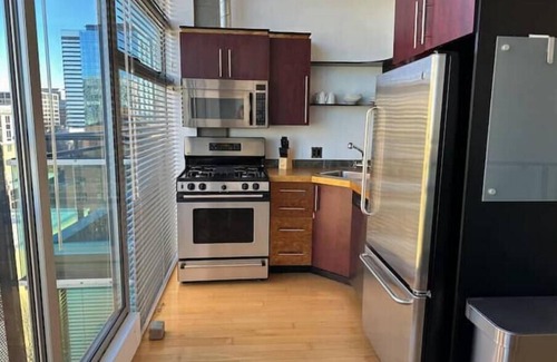 Goose Hollow Apartment | Downtown Penthouse Condo - Minutes from PSU & OHSU