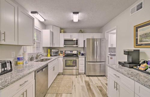 Southern Pines House | Downtown Southern Pines Townhome with Deck!