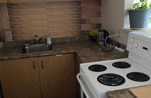 St. Lawrence Apartment | Downtown Toronto get cozy and enjoy a nice neighborhood, easy access to transit