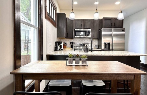Columbus House | Downtown Townhome with Private Hot Tub!