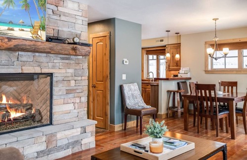 Whitefish Condo | Downtown Whitefish Condo w/Private Hot Tub!