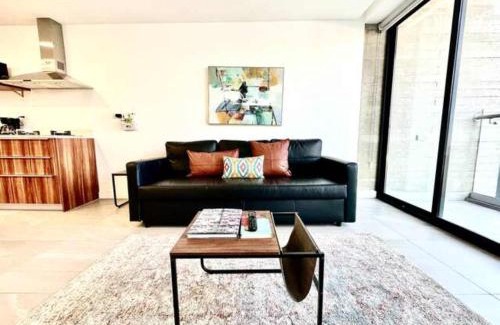 Avenida Revolucion House | Dowtown 1 BR Suite in Av Revolucion Tijuana