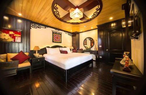 Hon Gai Boat Rental | Dragon Legend Cruise