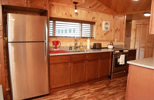 Mount Sunapee Cottage | Dragonfly Cottage on Beautiful Mountainview Lake