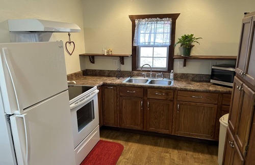 Camden County Cottage | Dragonfly Meadows Guesthouse