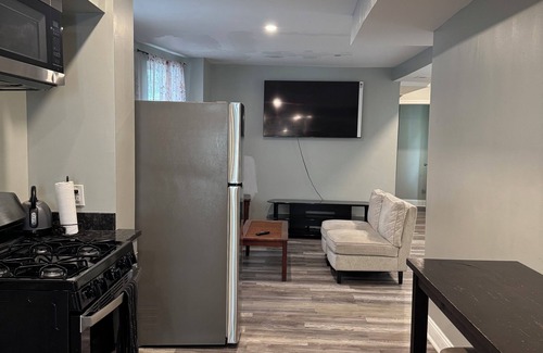 Garden Court Apartment | Dream apartment 2-bedroom apartment in fantastic Philadelphia with WiFi, AC