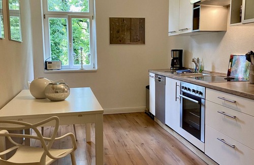 Loschwitz Apartment | Dream apartment in a dream location - living in a villa on the castle hill in Loschwitz