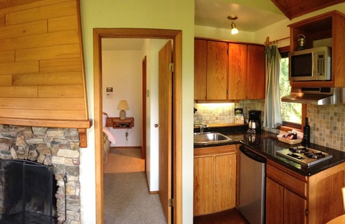 Kaslo Cottage | Dream Cottage - Wing Creek Resort