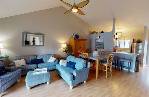 Fort Walton Beach - Destin Condo | Dream Destin-ation 2 bed, 2 bath condo, 5 minutes to deeded beach access