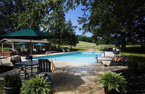 Paoli Cottage | Dream Getaway Cottage w/Endless Hilltop Views - Seasonal Pool/Hot Tub