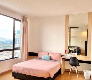 Kampung Bukit Dukong Apartment | Dream Suite 2 - Landmark Residence 1, High Floor, Nice view, Wi-Fi & Tv Box